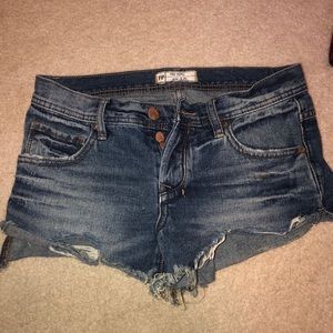FREE PEOPLE JEAN SHORTS- size w 24